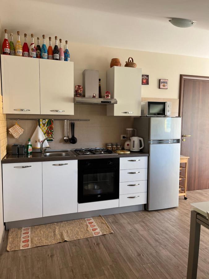 Апартаменты Yellow House Фьюмефреддо-ди-Сицилия Экстерьер фото